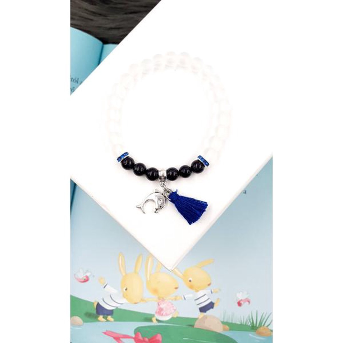 Delfin medálkás ásványkarkötő - ékszer - karkötő - karkötő medállal - Meska.hu