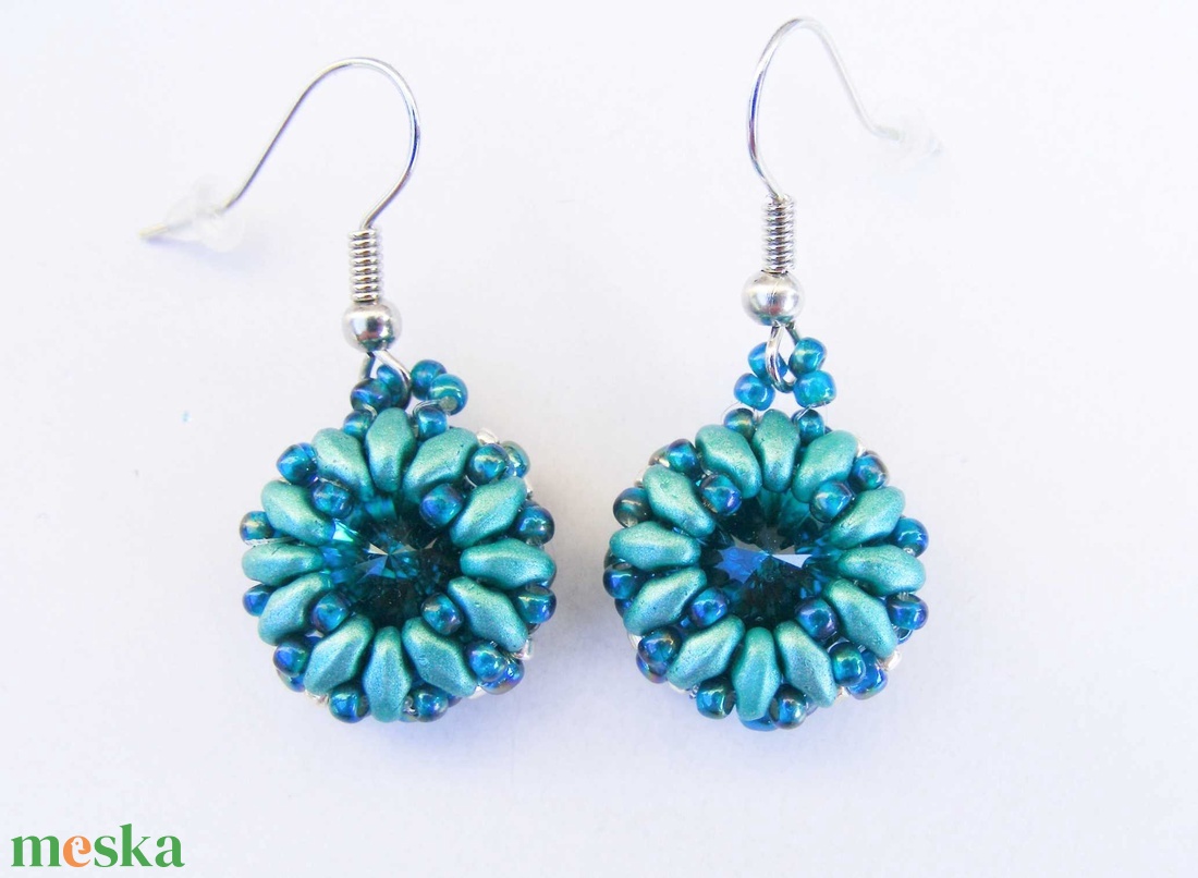 kék-zöld fülbevaló - ékszer - fülbevaló - lógós kerek fülbevaló - Meska.hu