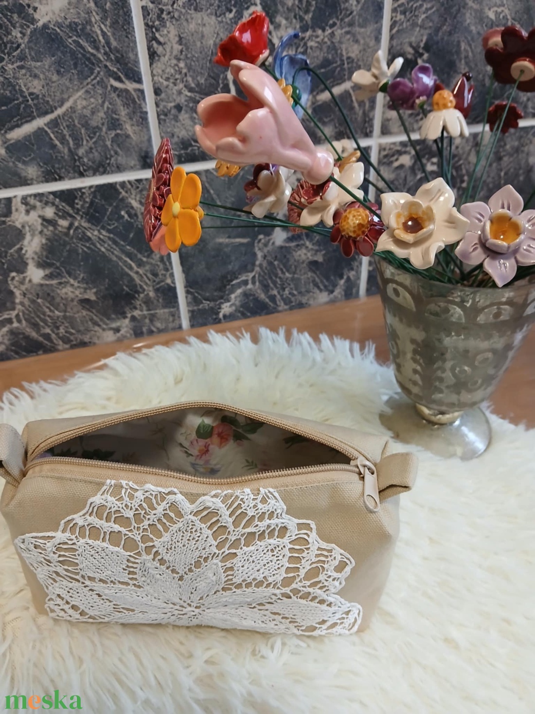 Antik csipkével díszített neszeszer - táska & tok - neszesszer - Meska.hu