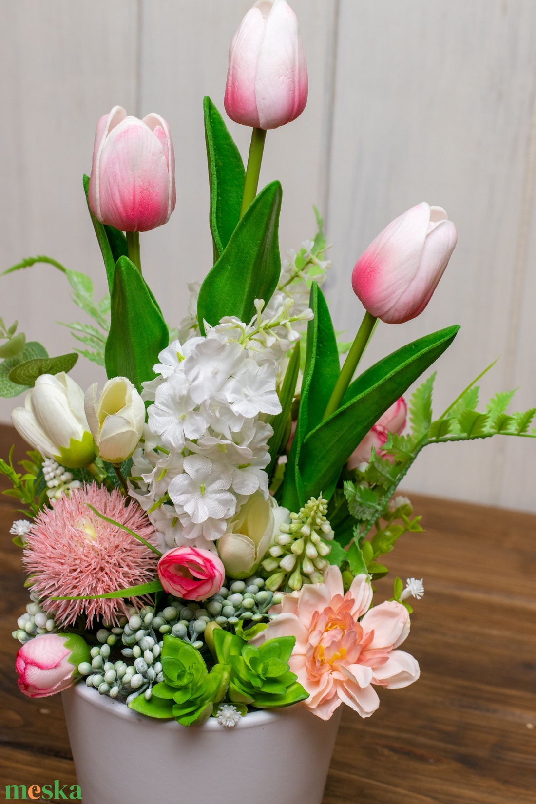 Tavaszi tulipános dekoráció - asztaldísz - fehér kaspóban - otthon & életmód - dekoráció - asztal és polc dekoráció - asztaldísz - Meska.hu Tavaszi tulipános dekoráció - asztaldísz - fehér kaspóban - otthon & életmód - dekoráció - asztal és polc dekoráció - asztaldísz - Meska.hu