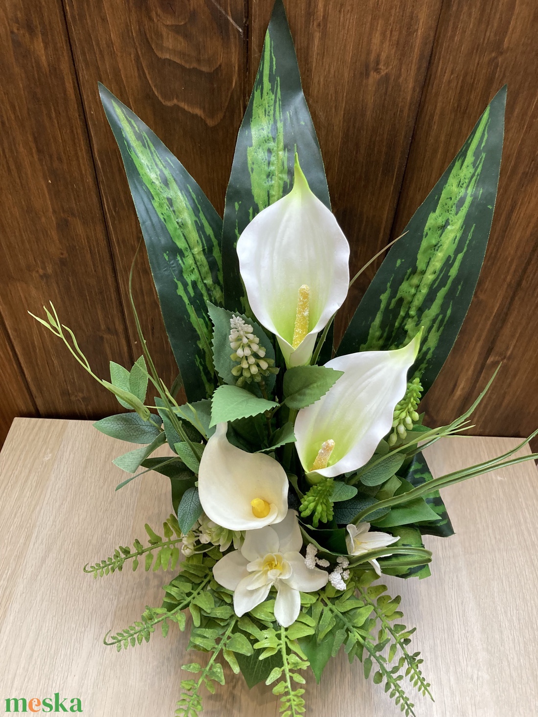 Krémfehér kála művirág kompozíció kaspóban elegáns zöld-fehér lakásdekoráció (45 cm magas) - otthon & életmód - dekoráció - asztal és polc dekoráció - asztaldísz - Meska.hu Krémfehér kála művirág kompozíció kaspóban elegáns zöld-fehér lakásdekoráció (45 cm magas) - otthon & életmód - dekoráció - asztal és polc dekoráció - asztaldísz - Meska.hu