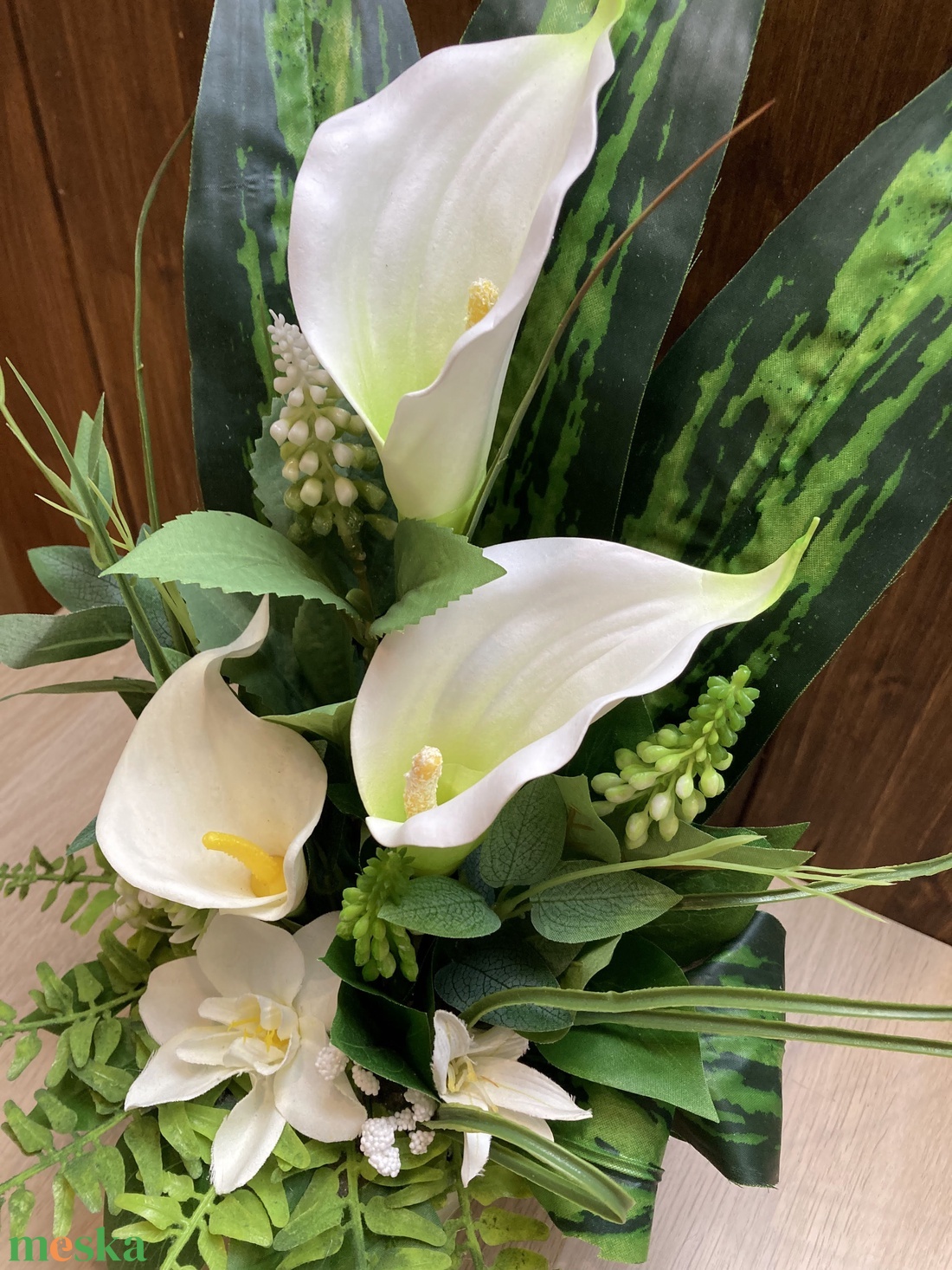 Krémfehér kála művirág kompozíció kaspóban elegáns zöld-fehér lakásdekoráció (45 cm magas) - otthon & életmód - dekoráció - asztal és polc dekoráció - asztaldísz - Meska.hu Krémfehér kála művirág kompozíció kaspóban elegáns zöld-fehér lakásdekoráció (45 cm magas) - otthon & életmód - dekoráció - asztal és polc dekoráció - asztaldísz - Meska.hu
