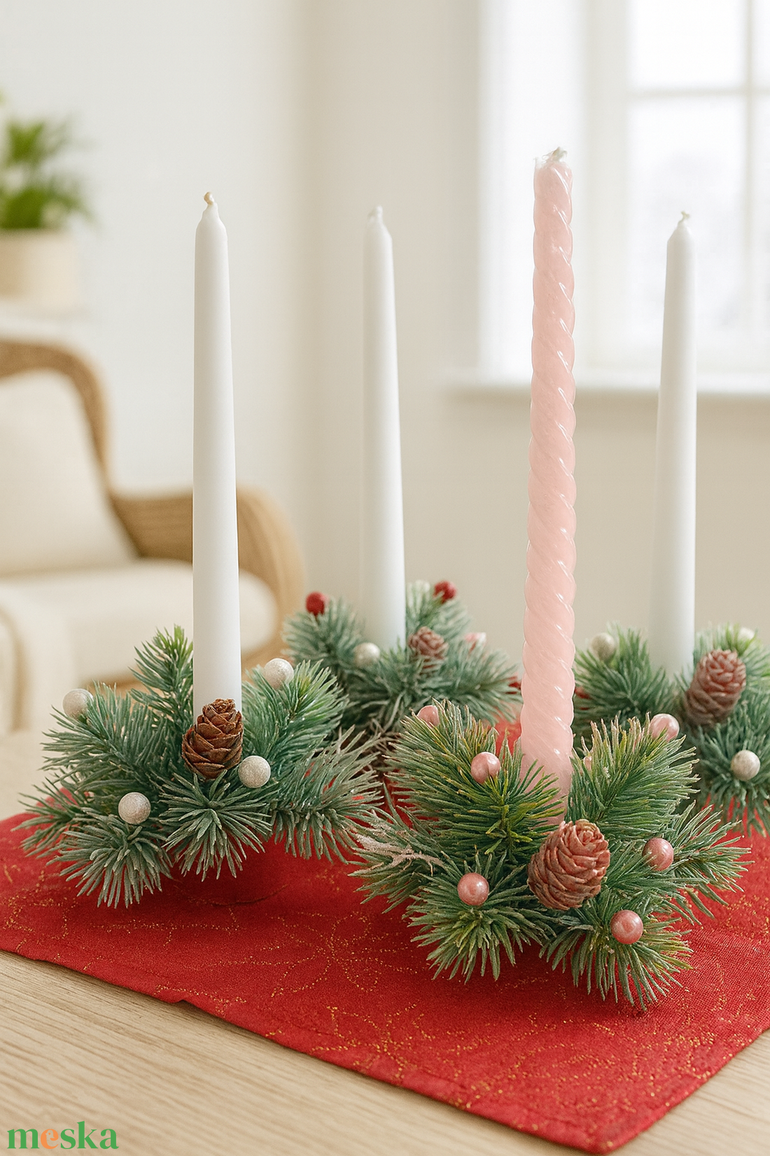 Téli varázs  Karácsonyi gyertyagyűrű fenyőággal és bogyókkal - Fenyőágas adventi gyertyagyűrű (16 cm) - karácsony - karácsonyi lakásdekoráció - ünnepi asztaldekoráció - Meska.hu