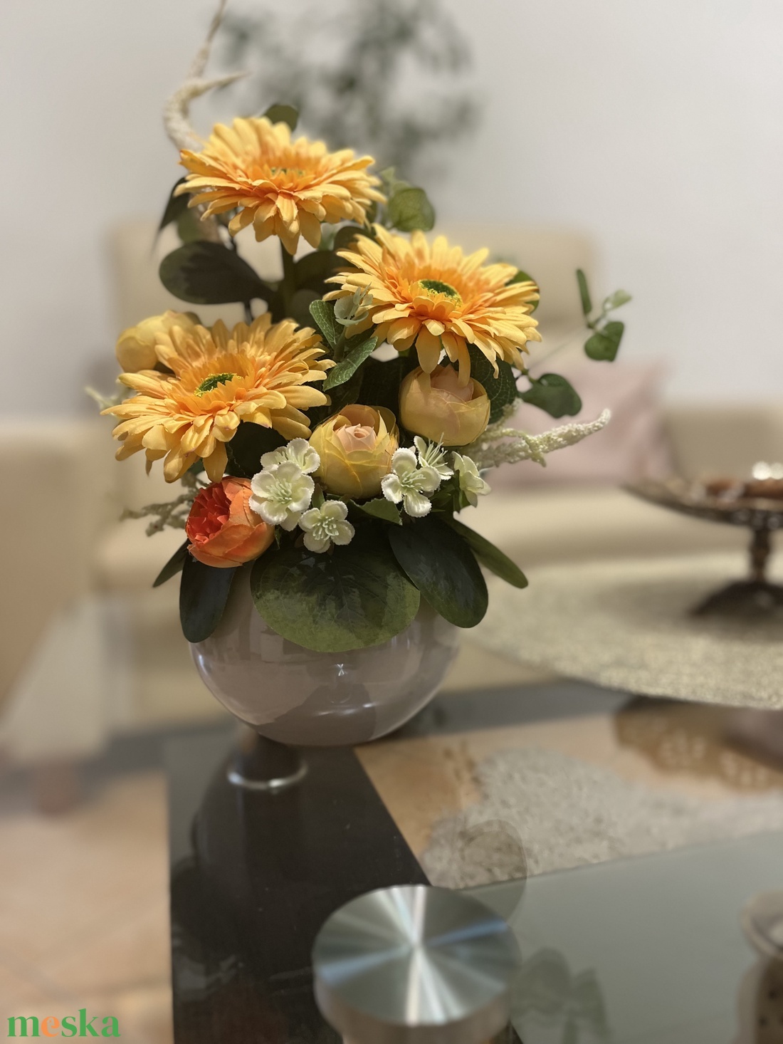 Napfényes sárga gerbera asztaldísz  35 cm magas virágkompozíció - otthon & életmód - dekoráció - asztal és polc dekoráció - asztaldísz - Meska.hu