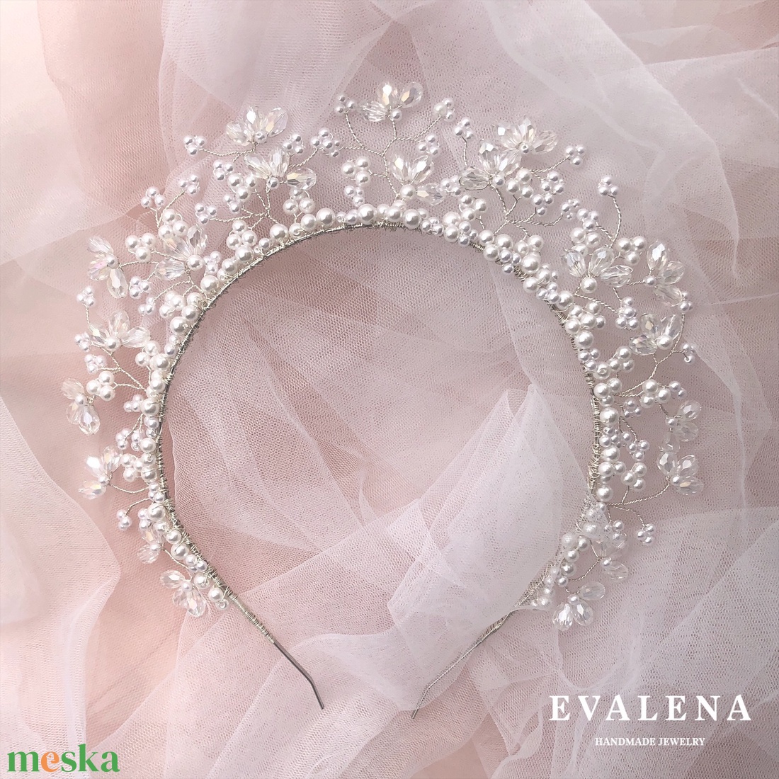 Gyöngyös menyasszonyi fejpánt, tiara - esküvő - hajdísz - hajpánt - Meska.hu Gyöngyös menyasszonyi fejpánt, tiara - esküvő - hajdísz - hajpánt - Meska.hu