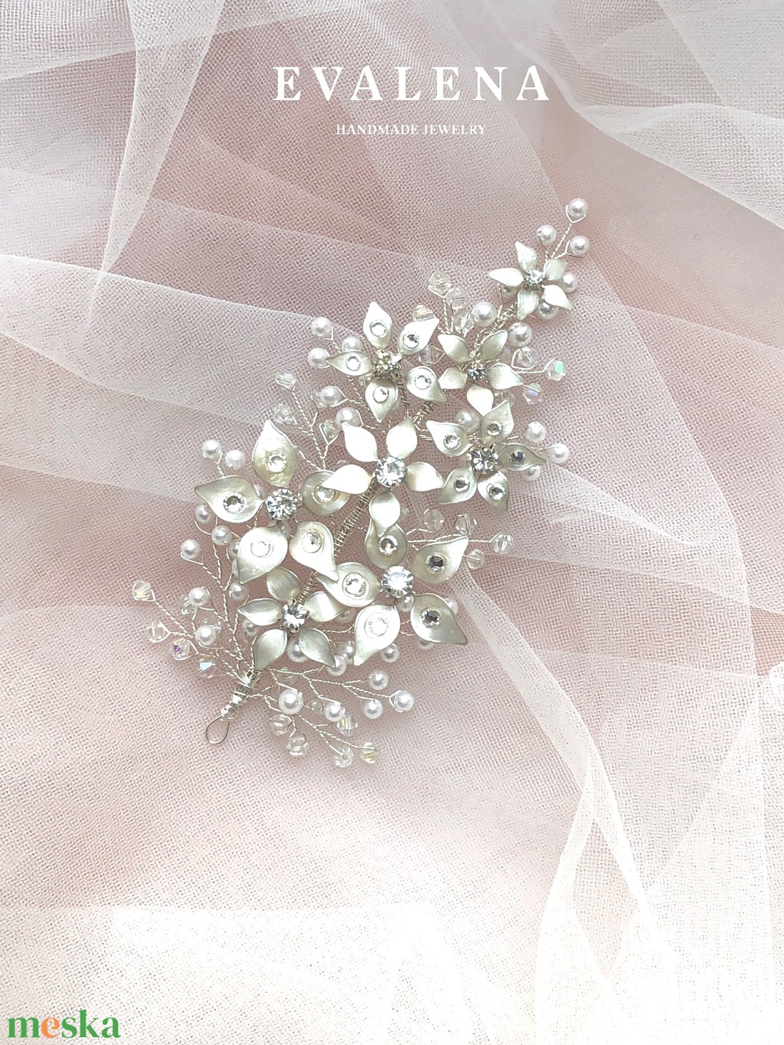 Gyöngyház fehér virágos hajékszer - esküvő - hajdísz - kontydísz & hajdísz - Meska.hu