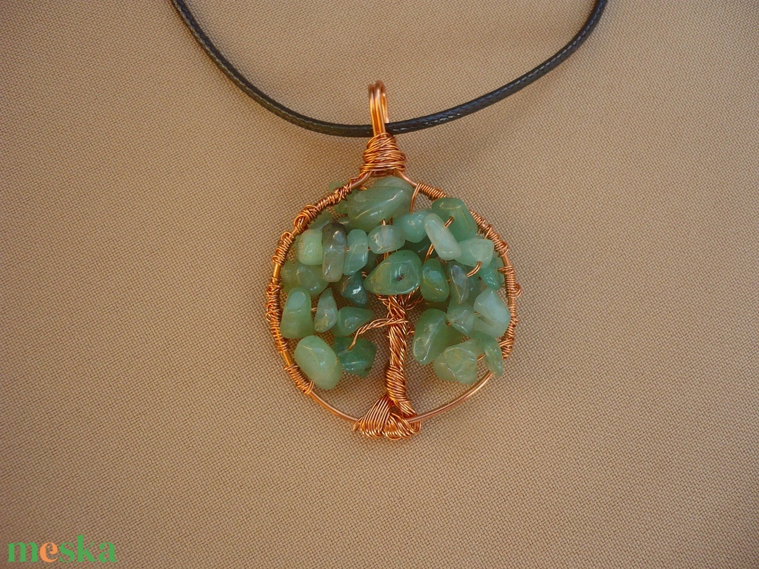 Életfa medálos nyaklánc aventurin ásvánnyal, csakra, féldrágakő ékszer, ajándék - ékszer - nyaklánc - medálos nyaklánc - Meska.hu