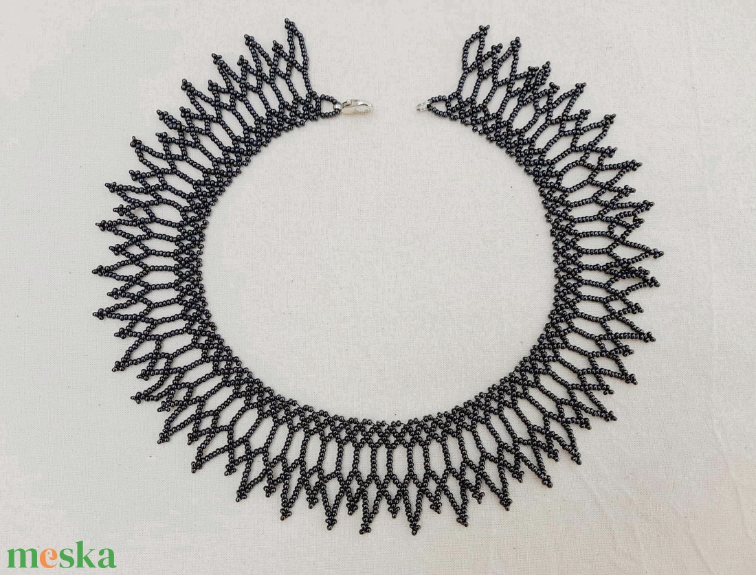 Egy minta, négy variáció-ukrán gyöngynyaklánc - ékszer - nyaklánc - gyöngyös nyaklánc - Meska.hu