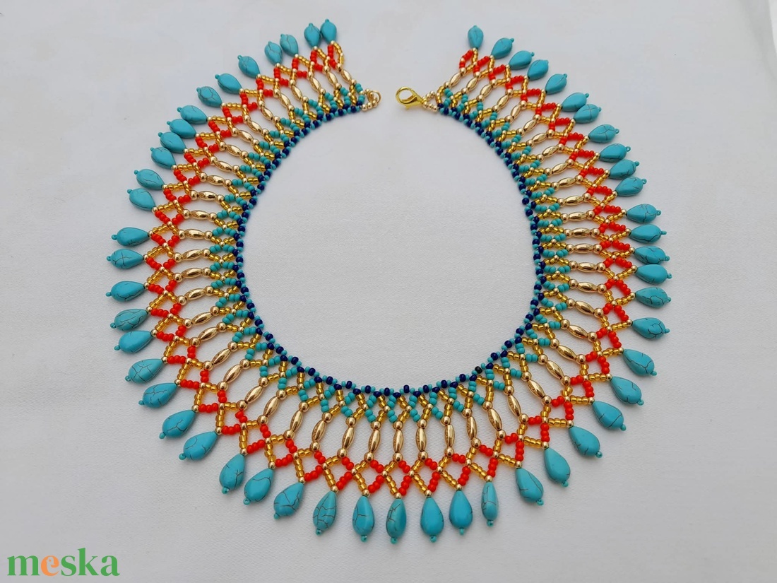 Egyiptomi nyaklánc türkiz gyöngyökkel - ékszer - nyaklánc - gyöngyös nyaklánc - Meska.hu
