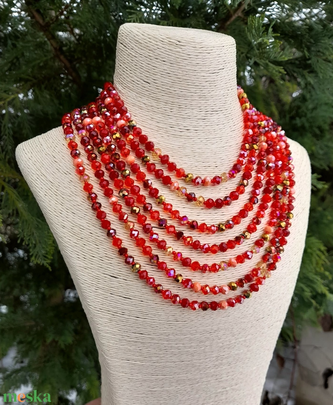 Hétsoros, piros mix csiszolt üveggyöngy kaláris, néptánckellék, néptáncos kiegészítő, népi ékszer - ékszer - nyaklánc - gyöngyös nyaklánc - Meska.hu