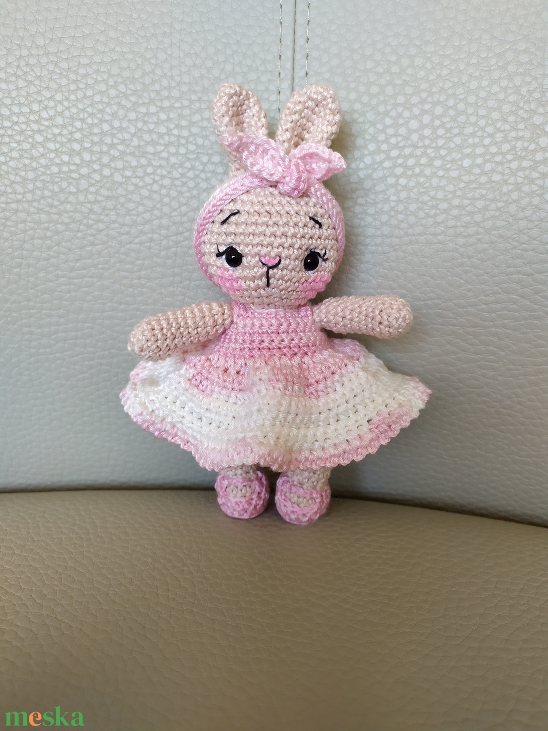 Nyuszika répával - játék & sport - plüssállat & játékfigura - nyuszi - Meska.hu