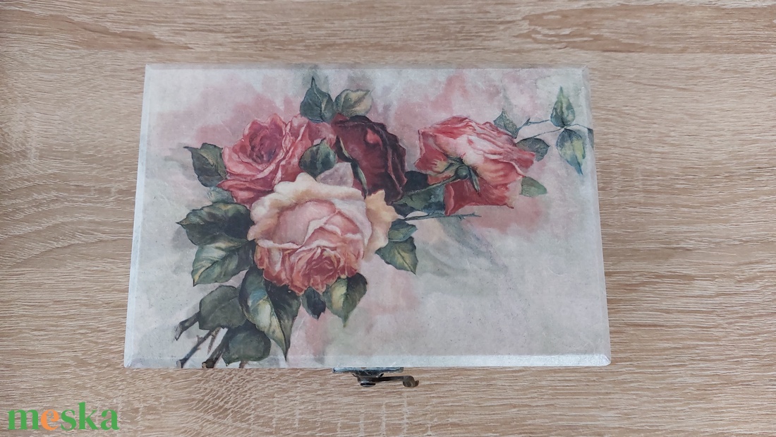 Rózsás doboz - esküvő - emlék & ajándék - doboz - Meska.hu