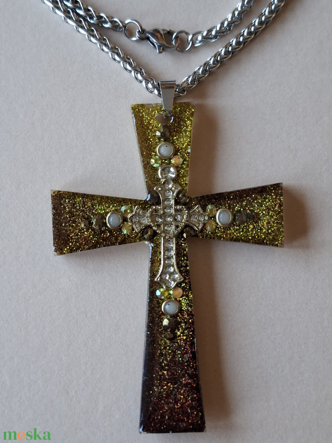 Irizáló aranyhatású  kereszt medál - ékszer - nyaklánc - medál - Meska.hu