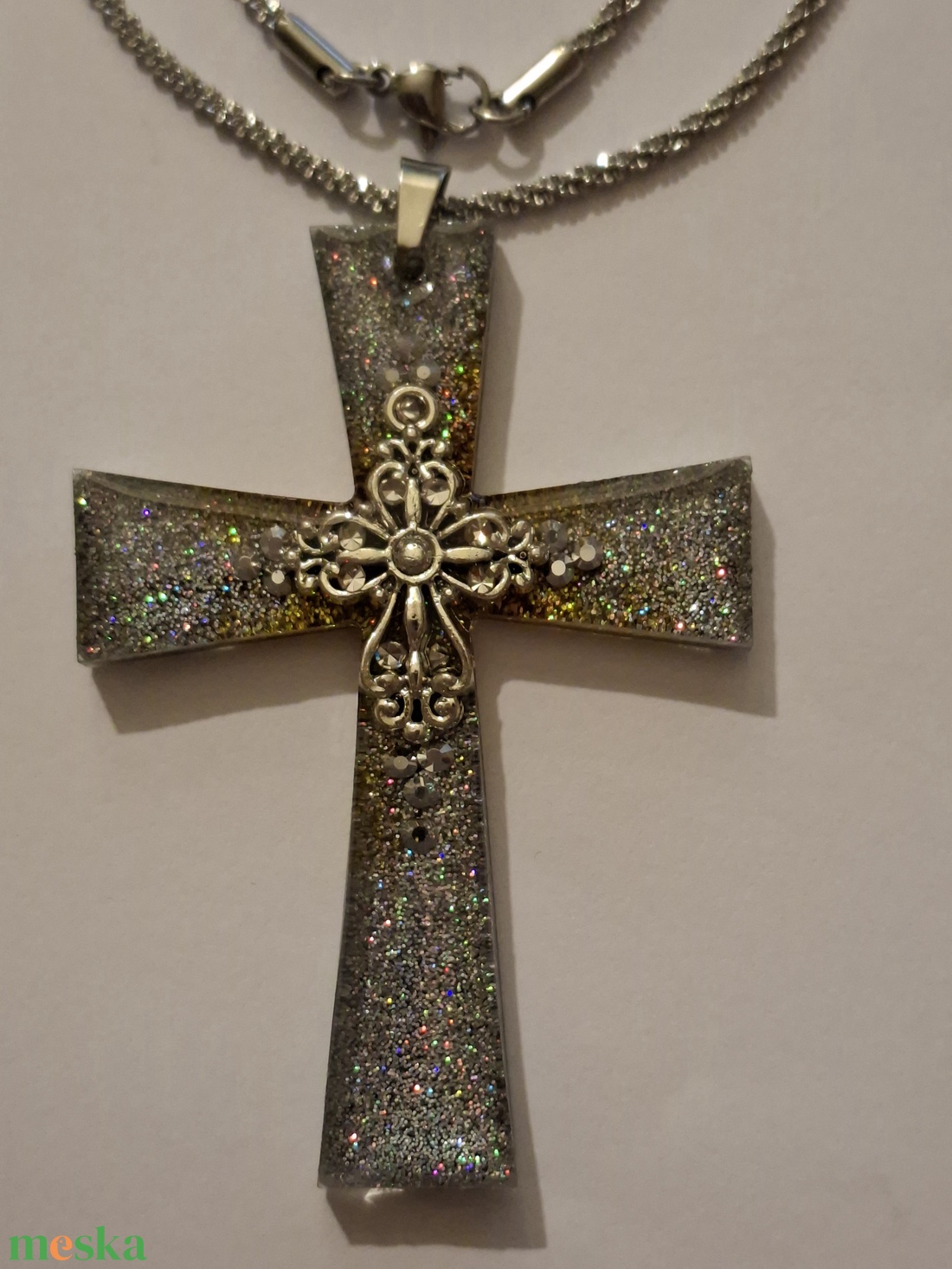 Irizáló aranyhatású  kereszt medál - ékszer - nyaklánc - medál - Meska.hu