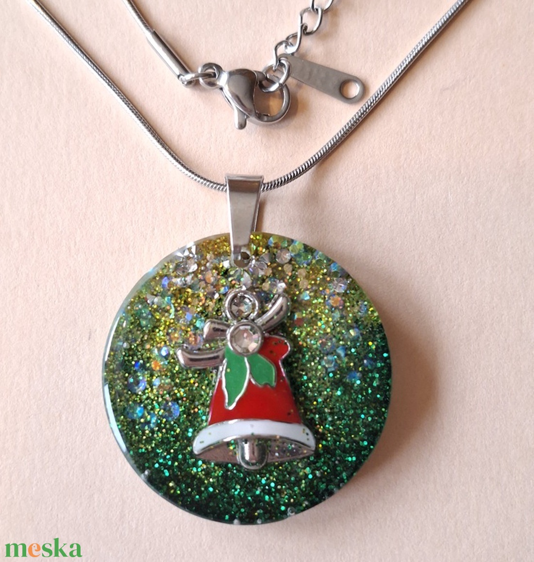 Karácsonyi kis csengő - medál - ékszer - nyaklánc - medálos nyaklánc - Meska.hu