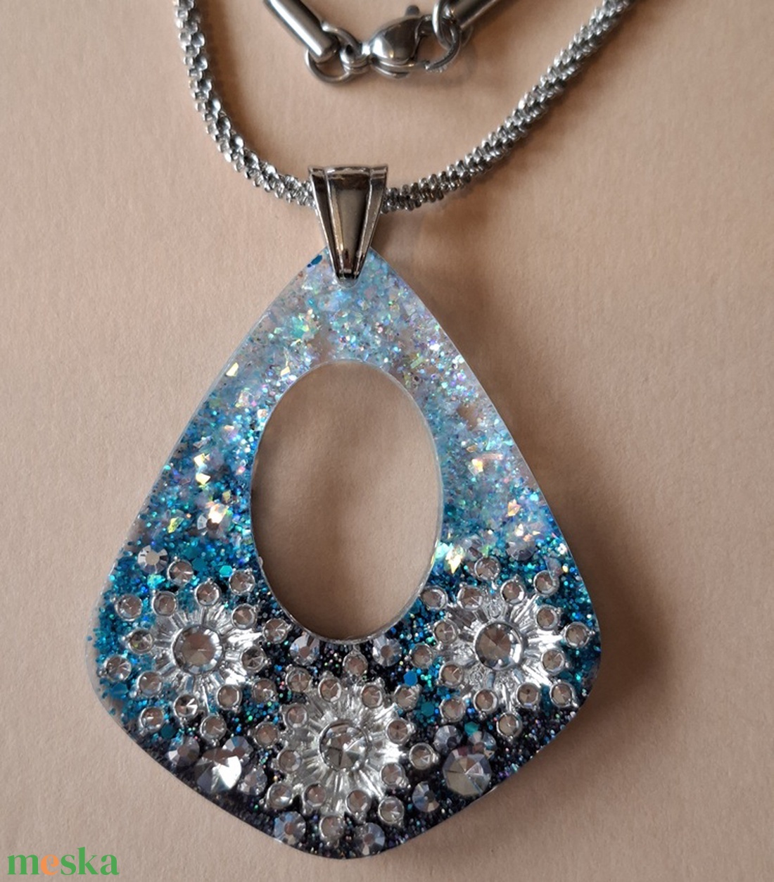 Szikrázó hóesés - medál - ékszer - nyaklánc - medál - Meska.hu