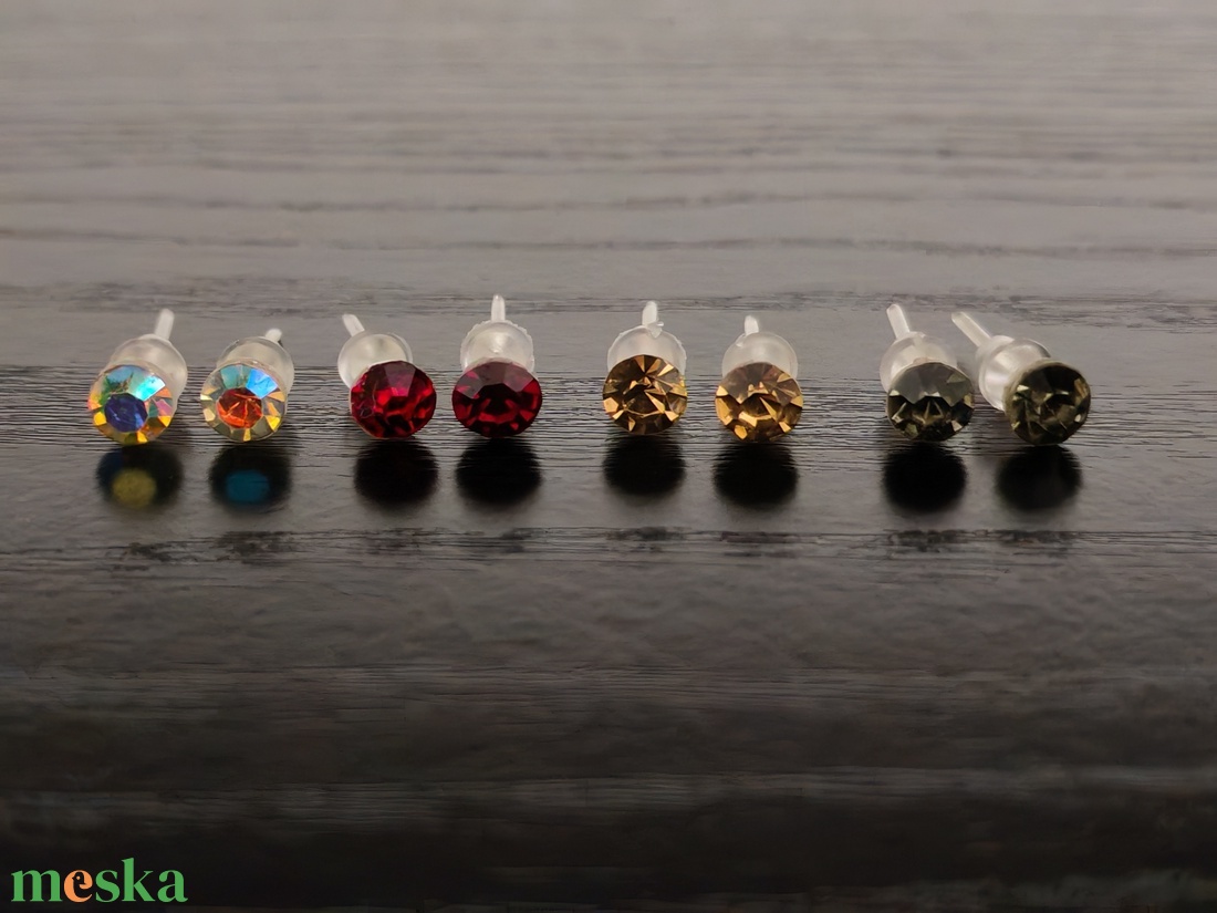 Rivoli fülbevaló 5mm (többféle) - ékszer - fülbevaló - pötty fülbevaló - Meska.hu