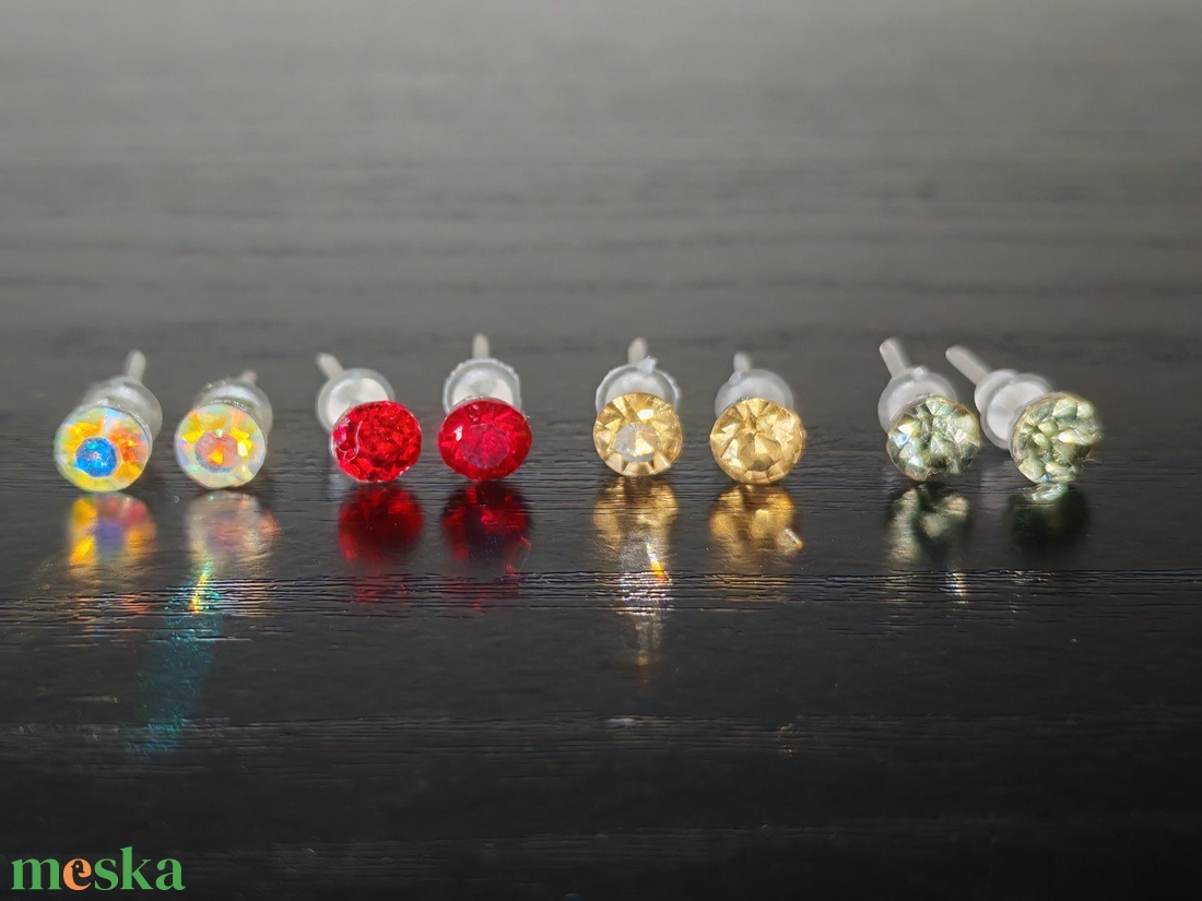 Rivoli fülbevaló 5mm (többféle) - ékszer - fülbevaló - pötty fülbevaló - Meska.hu