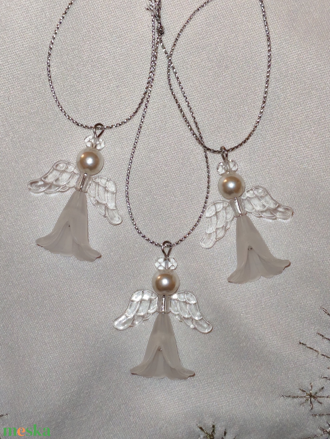 Angyalka hegyikristállyal - karácsony - karácsonyi lakásdekoráció - karácsonyfadíszek - Meska.hu