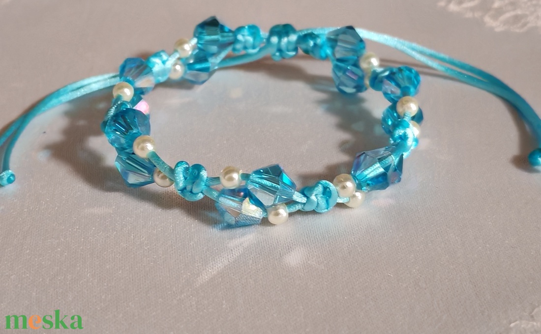 Jégvarázs Makramé Karkötő - ékszer - karkötő - fonott karkötő - Meska.hu