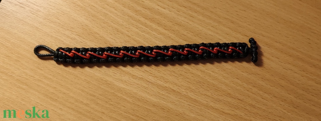 High Voltage ���Makramé Karkötő - ékszer - karkötő - fonott karkötő - Meska.hu