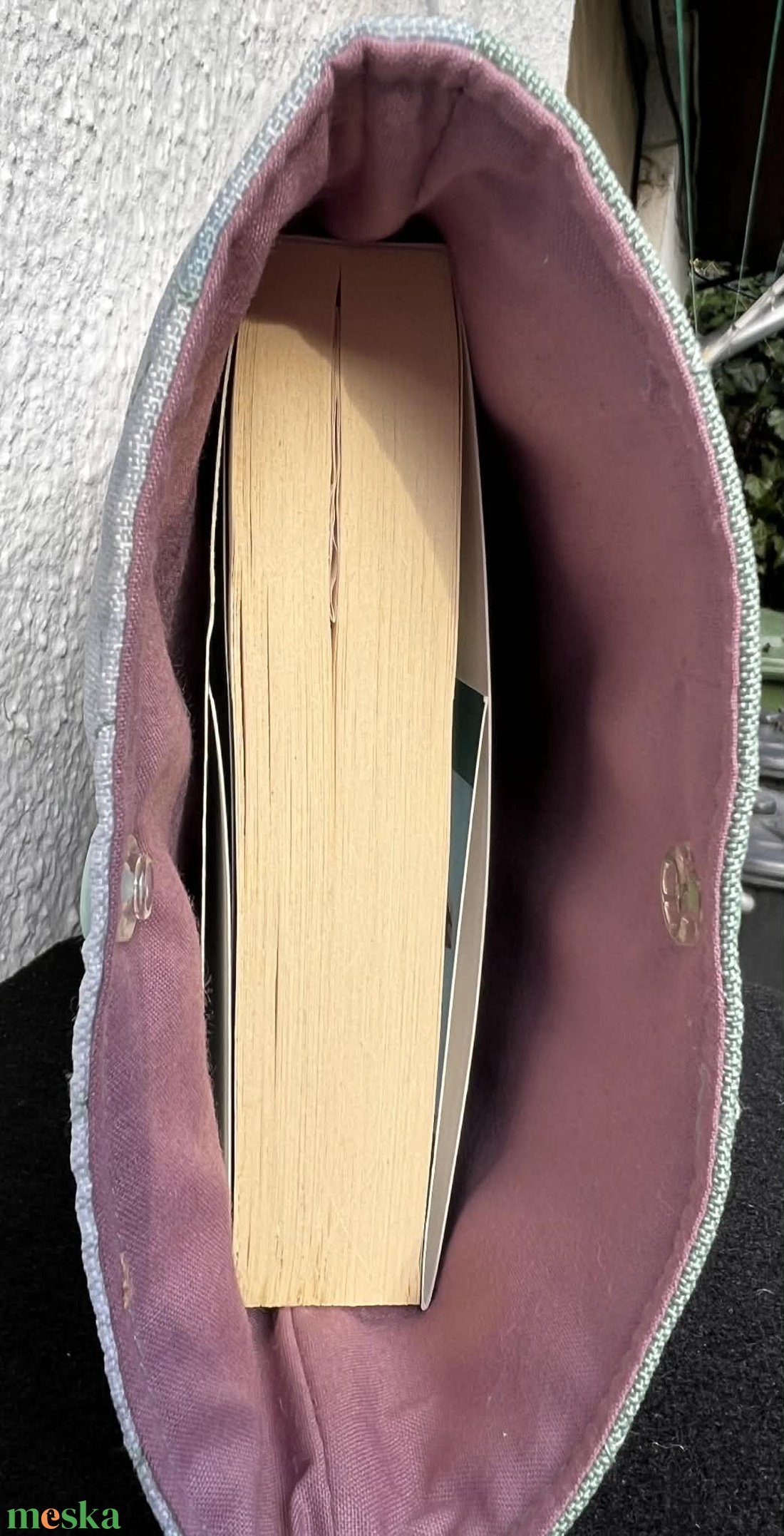 Különleges virágos-gyertyás mintás könyvtok vízálló anyagból - könyv & zene - könyvtok - Meska.hu