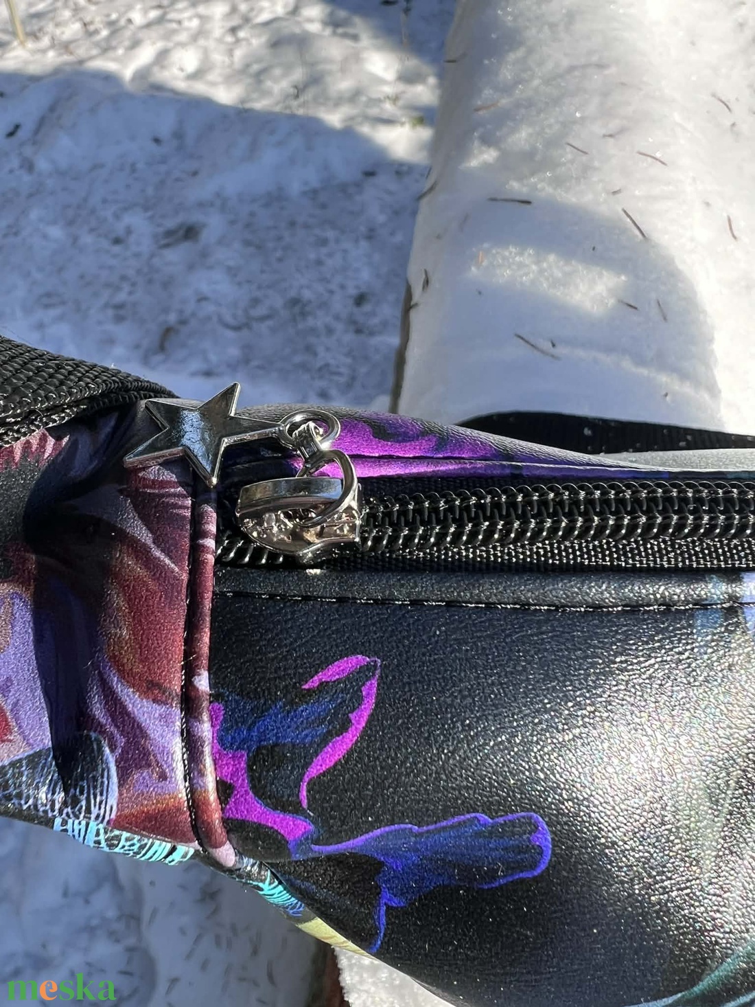 Divatos félhold alakú táska - táska & tok - kézitáska & válltáska - vállon átvethető táska - Meska.hu