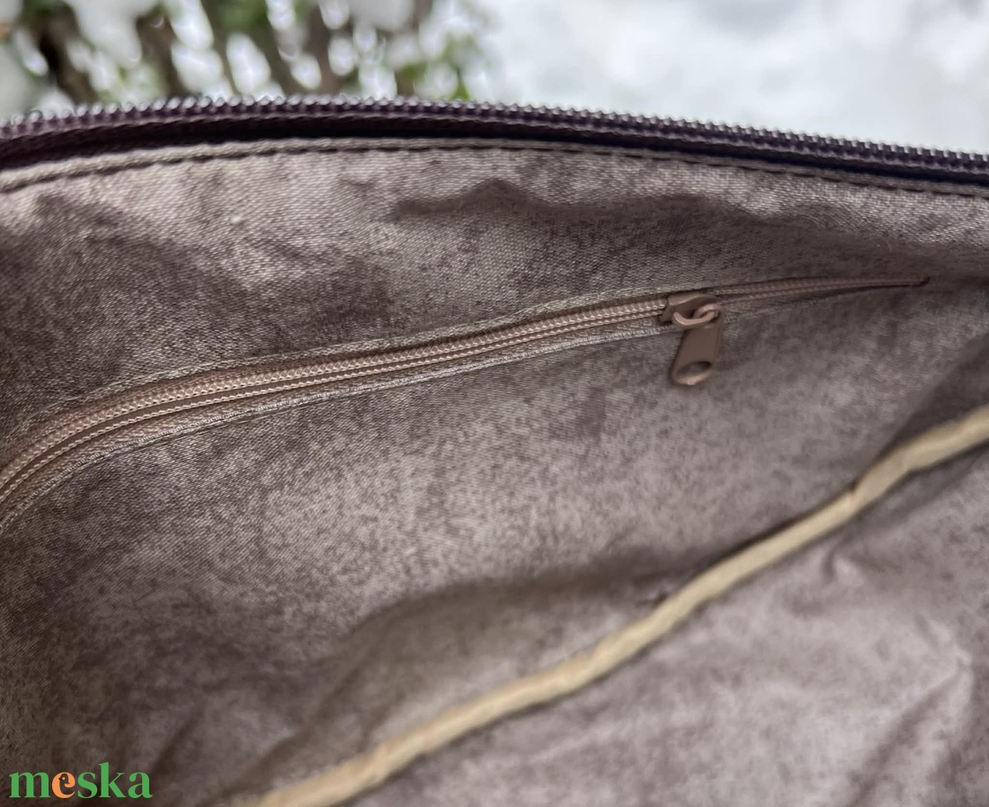 Különleges kígyó mintás félhold táska - táska & tok - kézitáska & válltáska - vállon átvethető táska - Meska.hu