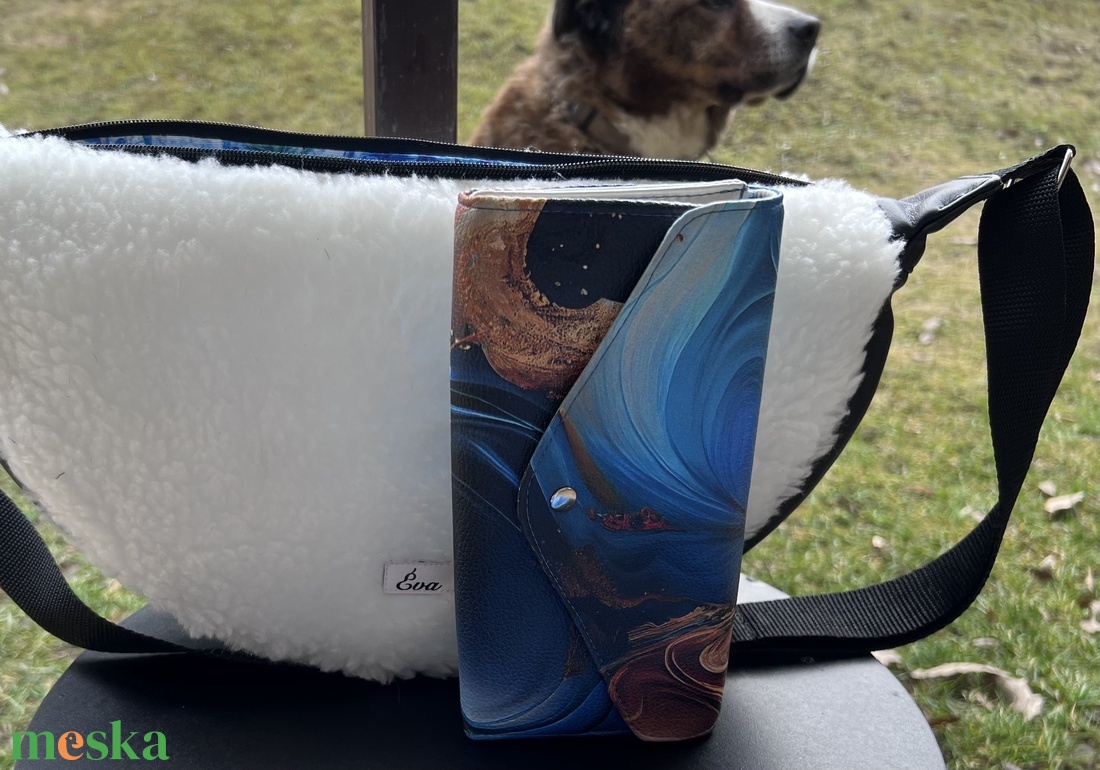 Szőrmés félhold alakú táska - nagyobb méret - táska & tok - kézitáska & válltáska - vállon átvethető táska - Meska.hu