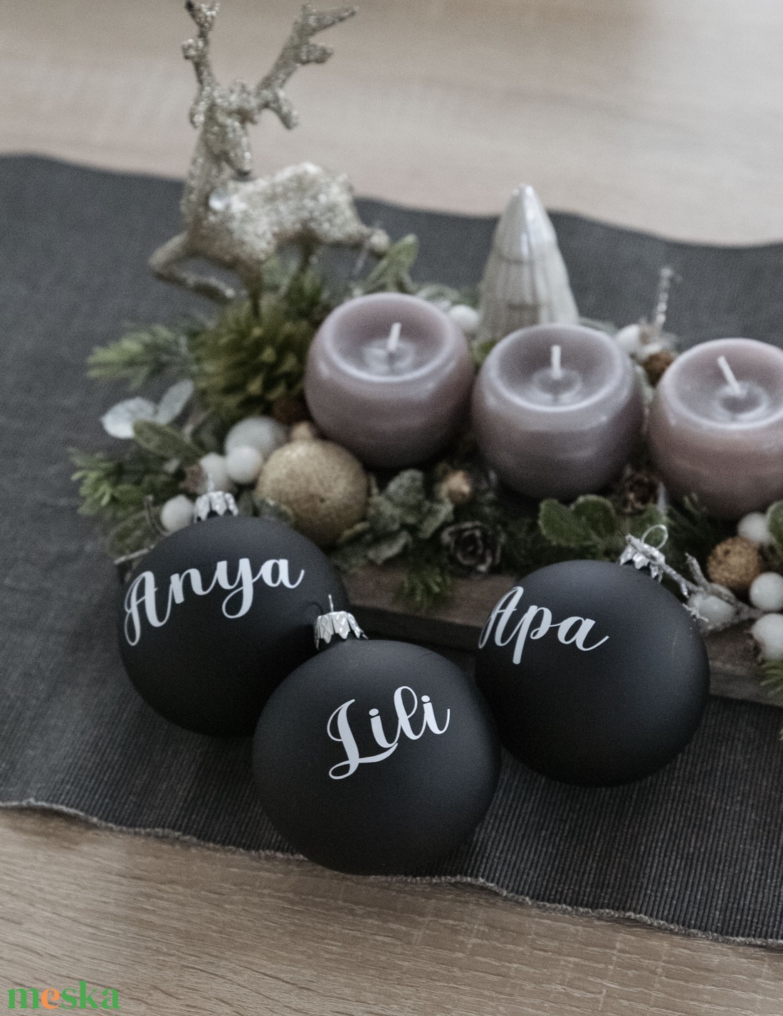 Karácsonyfa gömb egyedi felirattal matt fekete - karácsony - karácsonyi lakásdekoráció - karácsonyfadíszek - Meska.hu