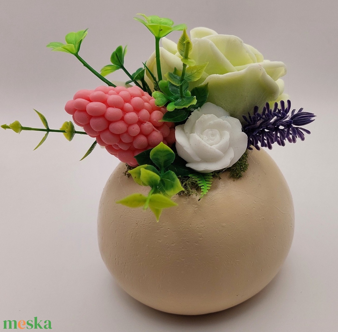 Műgyanta gömbi szappanvirágokkal - otthon & életmód - dekoráció - virágdísz és tartó - csokor & virágdísz - Meska.hu Műgyanta gömbi szappanvirágokkal - otthon & életmód - dekoráció - virágdísz és tartó - csokor & virágdísz - Meska.hu