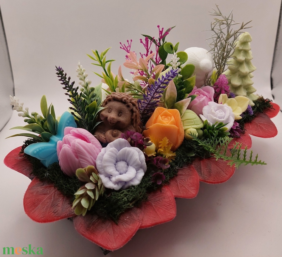 Téli-nyári oldalas szögletes kosár szappanvirágokkal - otthon & életmód - dekoráció - virágdísz és tartó - csokor & virágdísz - Meska.hu