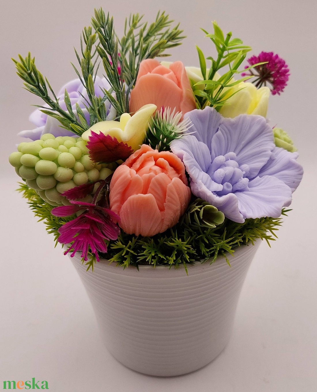 Tavaszias virágok fehér kaspóban - otthon & életmód - dekoráció - Meska.hu