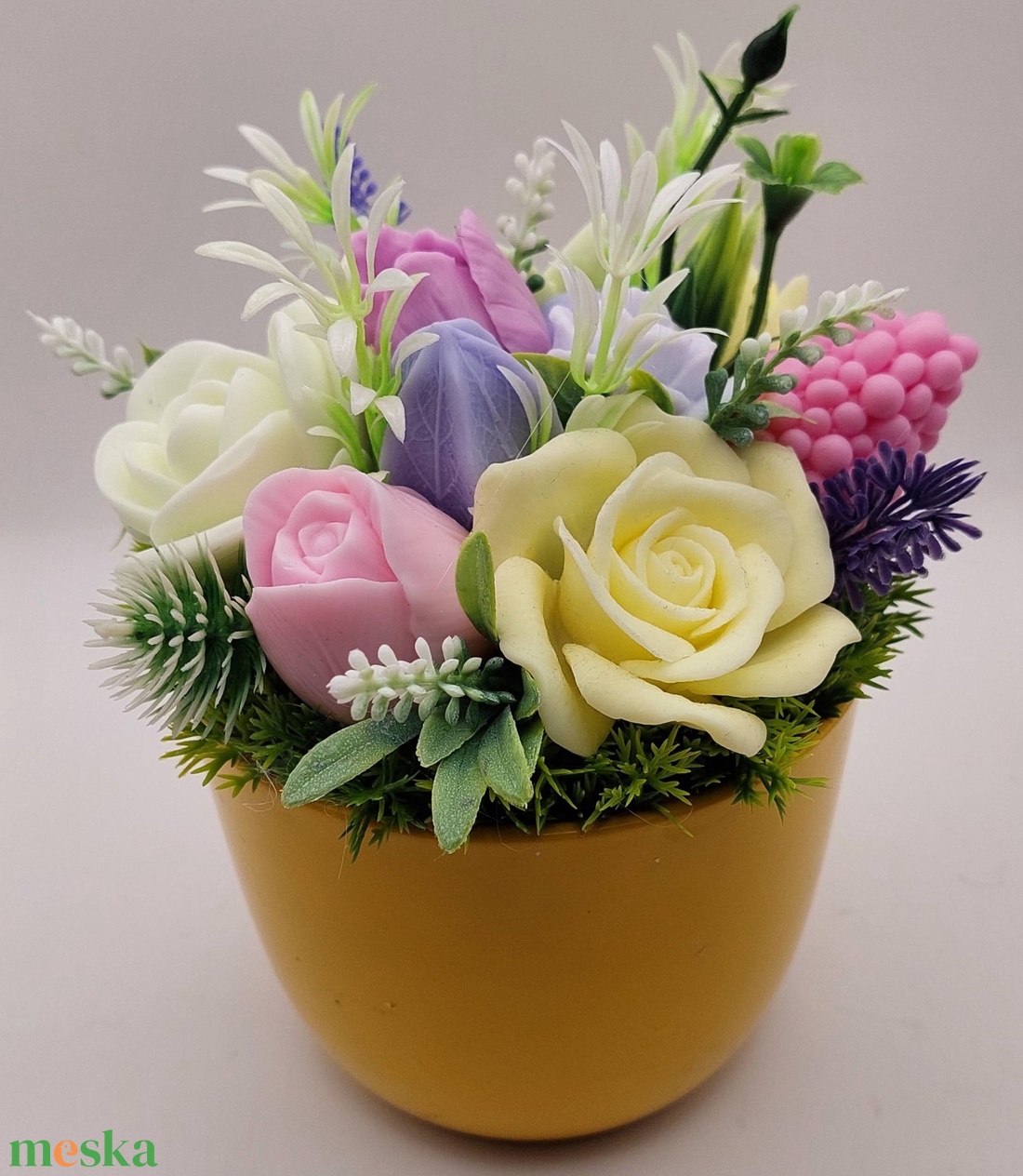 Tavaszias szappanvirágok sárga kaspóban -  - Meska.hu