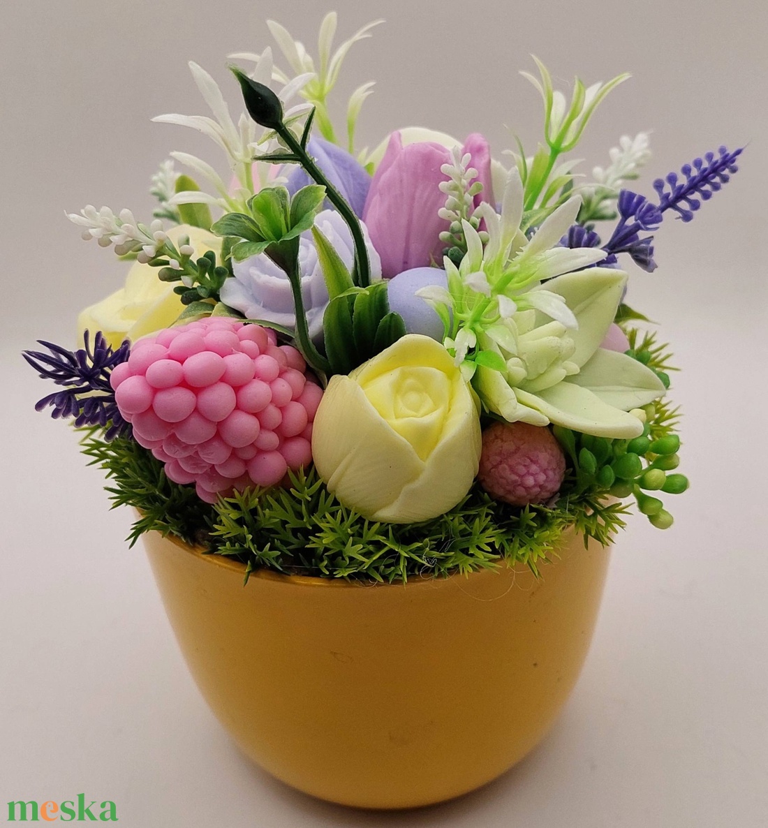 Tavaszias szappanvirágok sárga kaspóban -  - Meska.hu