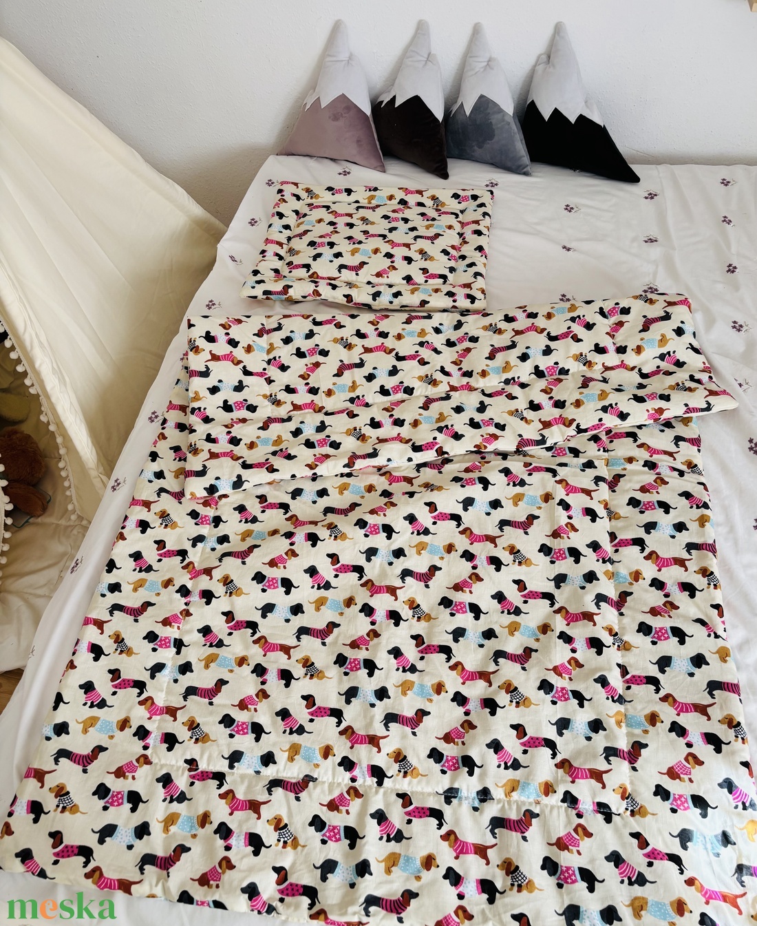 Tacskós ágynemű szett  - játék & sport - ovis felszerelés - ovis ágynemű - Meska.hu