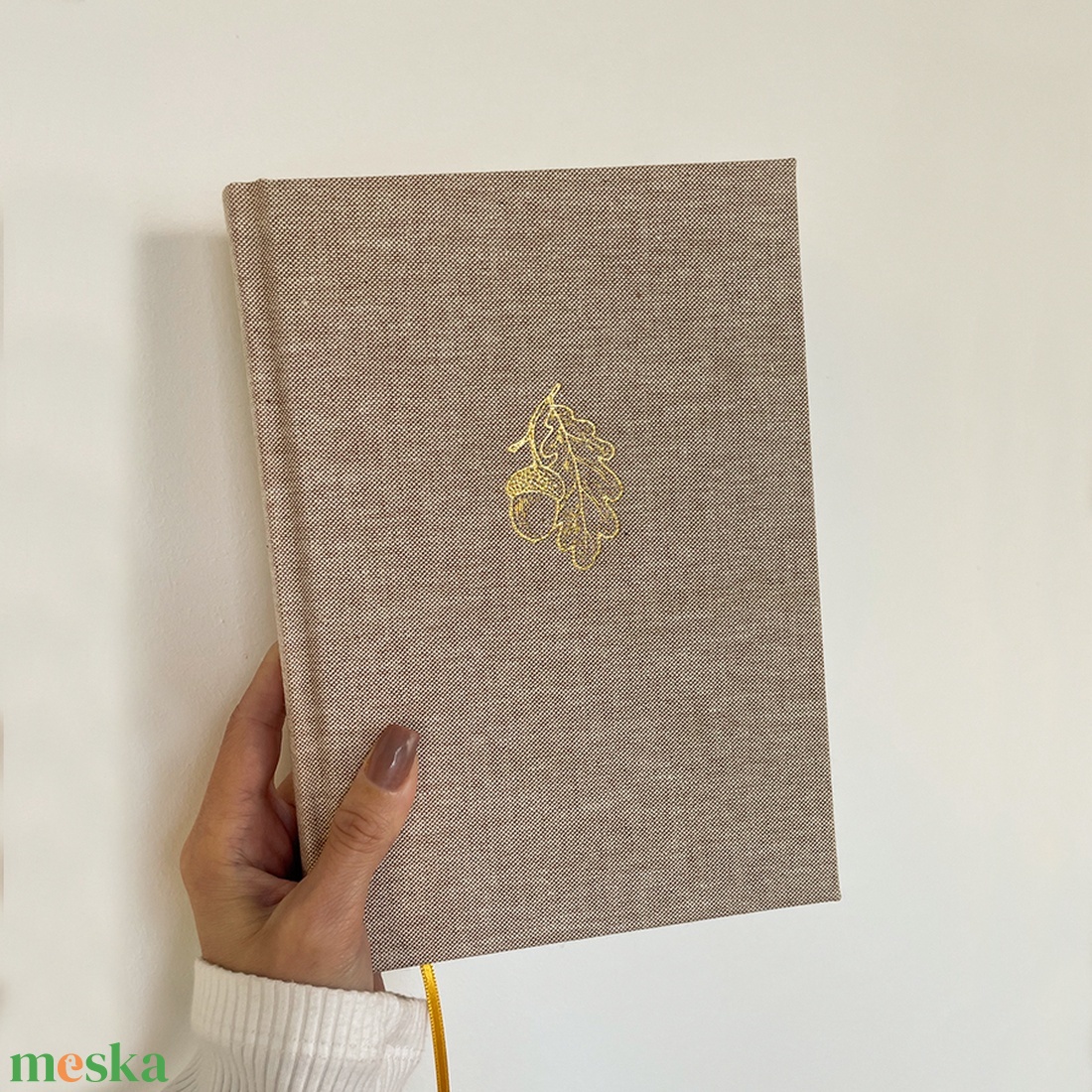 Prégelt arany tölgymakk - notesz, napló, tervező, jegyzetfüzet, rajzfüzet, utazási napló - otthon & életmód - papír, írószer - jegyzetfüzet & napló - Meska.hu Prégelt arany tölgymakk - notesz, napló, tervező, jegyzetfüzet, rajzfüzet, utazási napló - otthon & életmód - papír, írószer - jegyzetfüzet & napló - Meska.hu