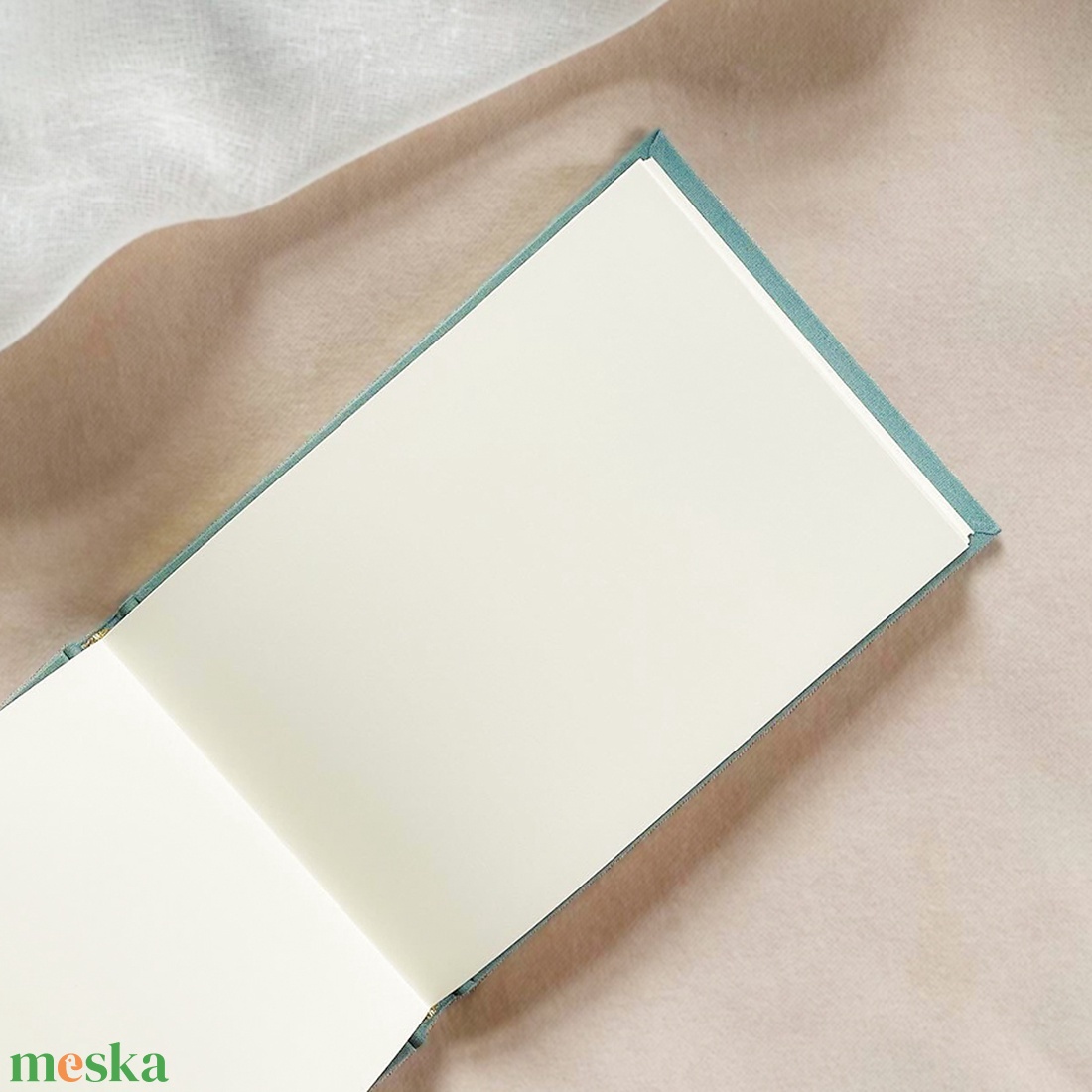 VENDÉGKÖNYV egyedi felirattal - SCRIPT - Esküvői Emlékkönyv - esküvő - emlék & ajándék - vendégkönyv - Meska.hu