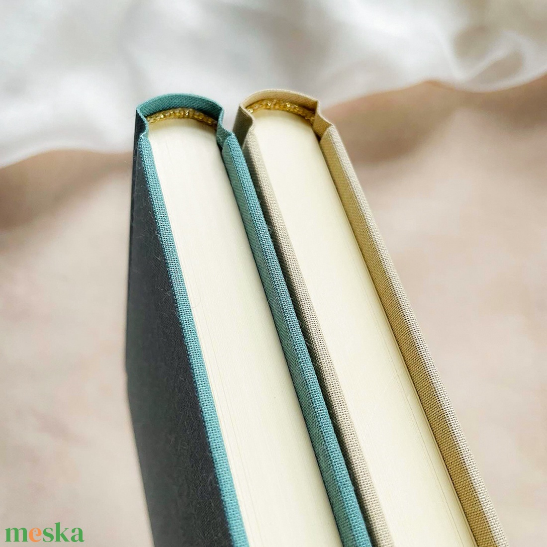 VENDÉGKÖNYV egyedi felirattal - SCRIPT - Esküvői Emlékkönyv - esküvő - emlék & ajándék - vendégkönyv - Meska.hu