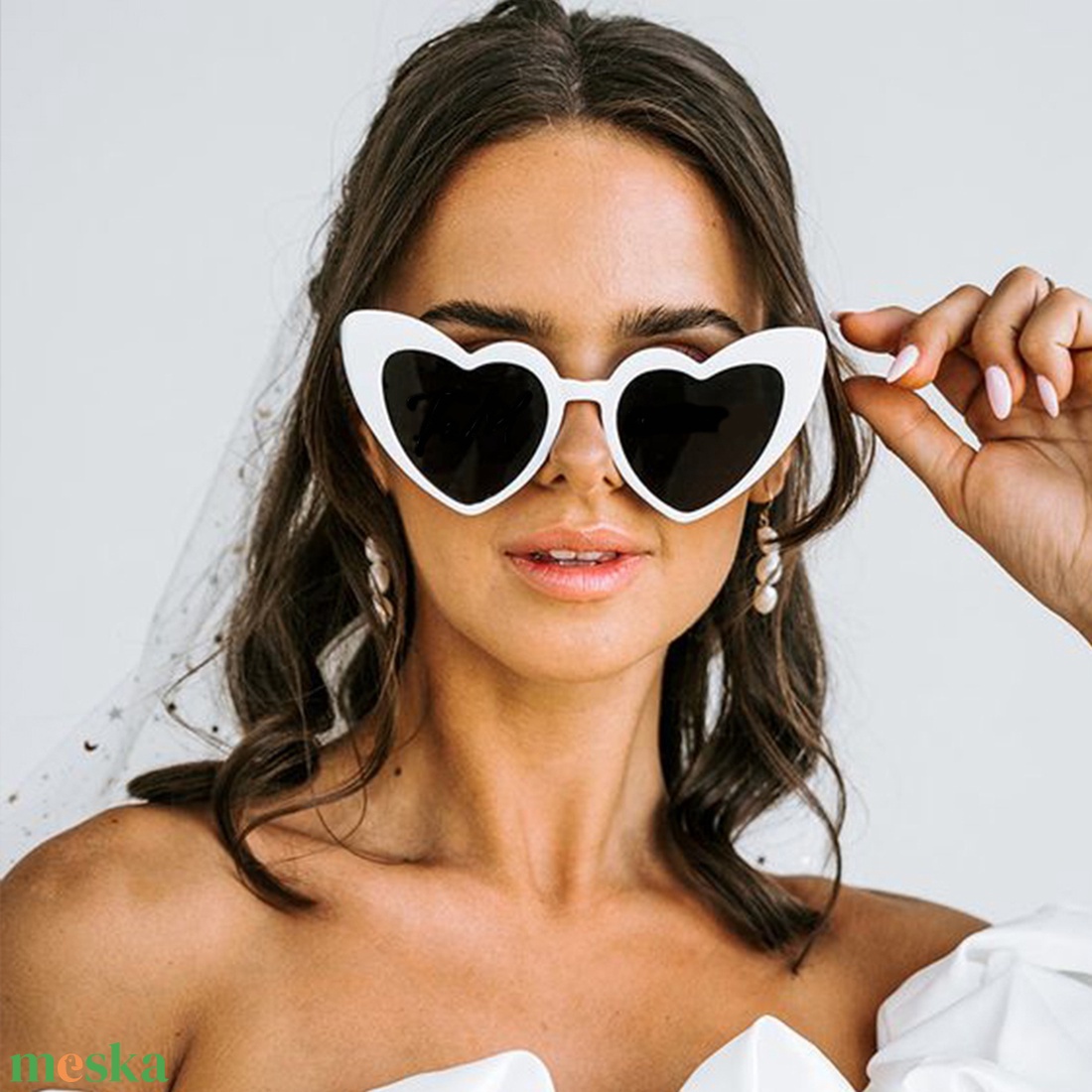 Esküvői party napszemüveg - Heart shaped - esküvő - dekoráció - helyszíni dekor - Meska.hu
