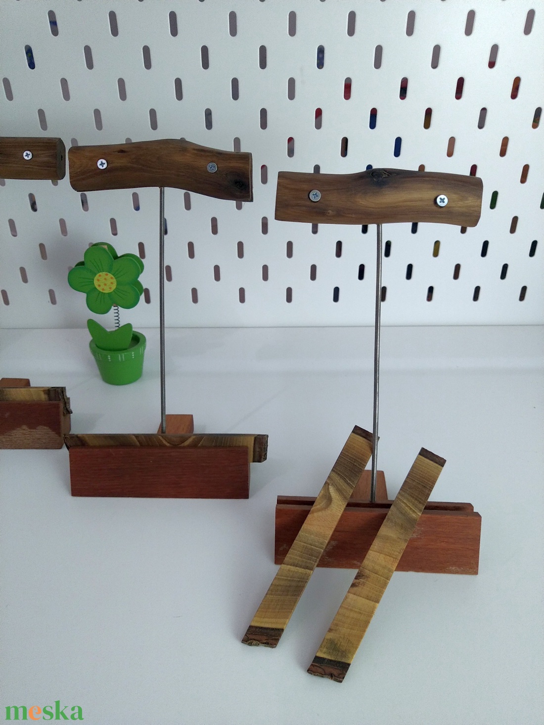 Egyedi asztali fényképtartó - 10x15 centiméteres fényképhez - Cseresznye/dió - otthon & életmód - dekoráció - kép & falikép - képkeret - Meska.hu