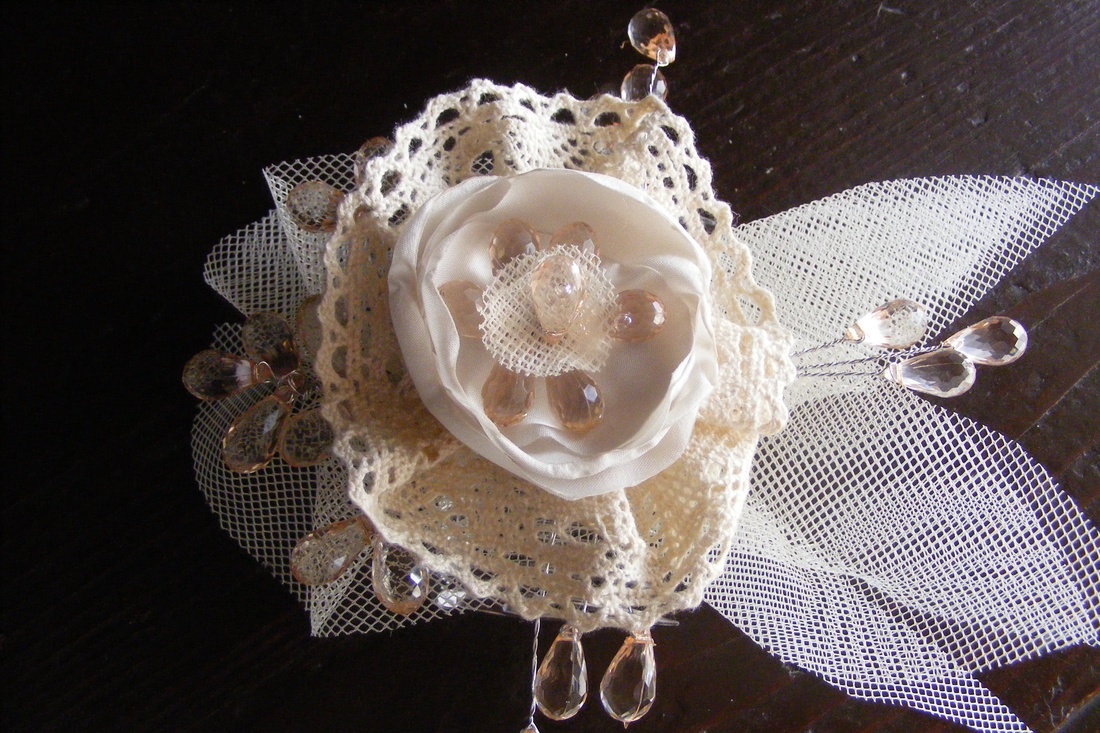 Menyasszonyi Hajdísz Vintage virág,csipkével -  - Meska.hu