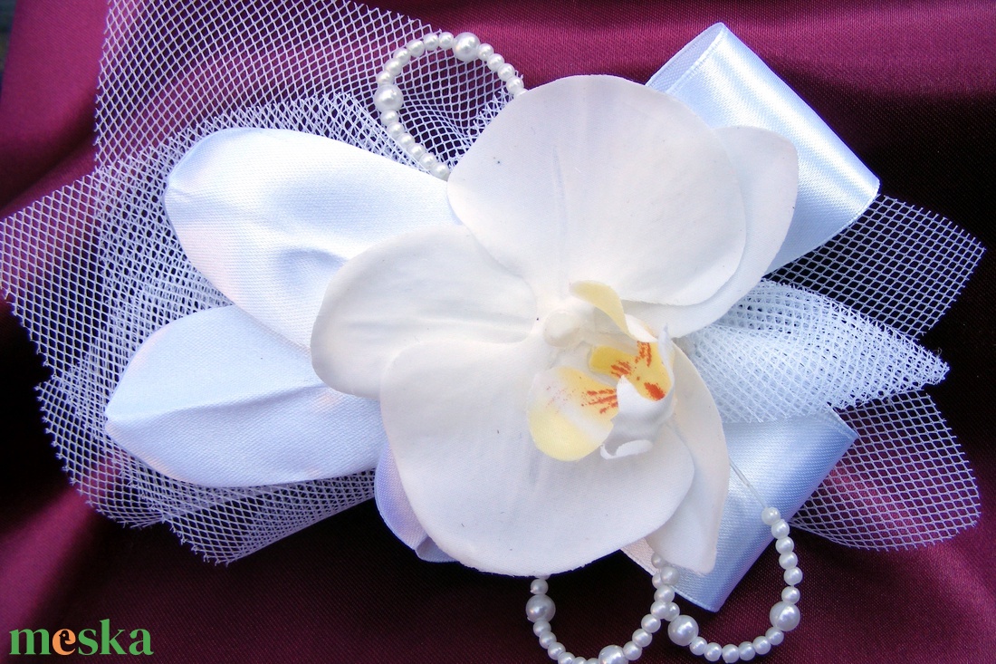 Orchideás kitűző esküvőre - esküvő - kiegészítők - kitűző - Meska.hu Orchideás kitűző esküvőre - esküvő - kiegészítők - kitűző - Meska.hu