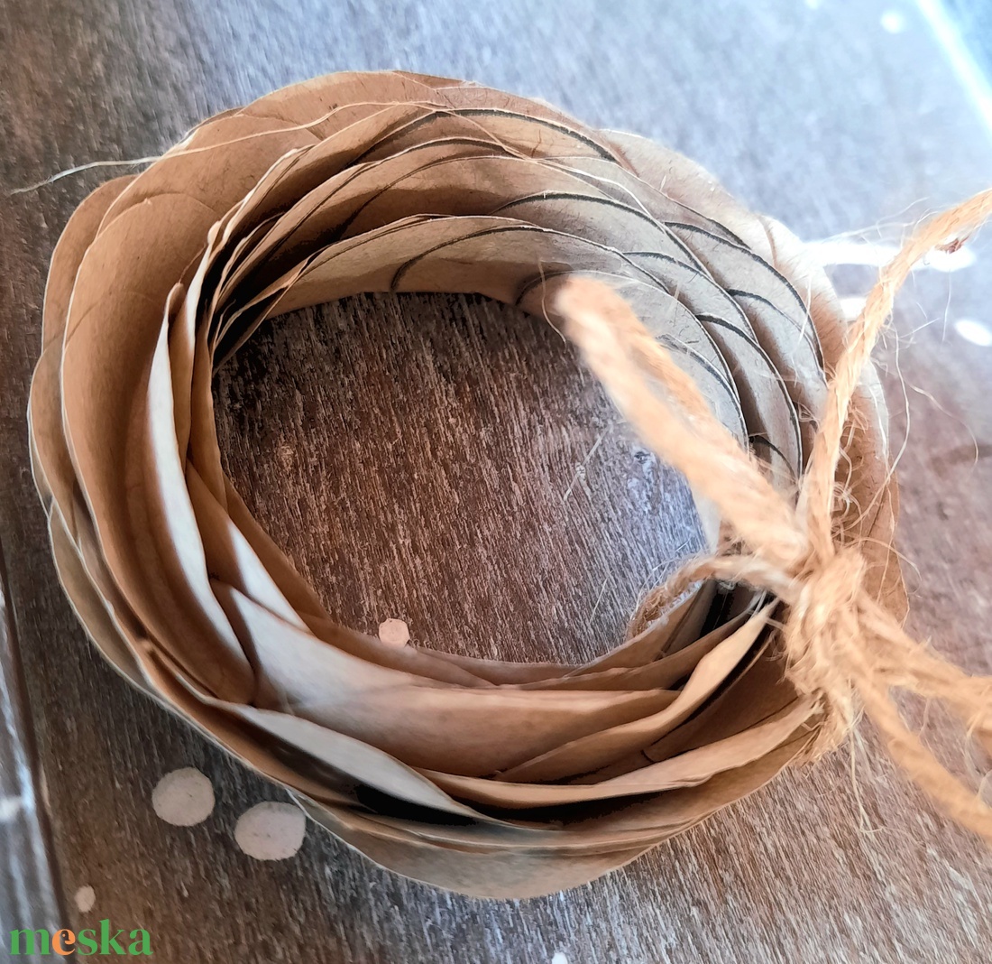 Papír rózsa dekoráció - esküvő - dekoráció - helyszíni dekor - Meska.hu