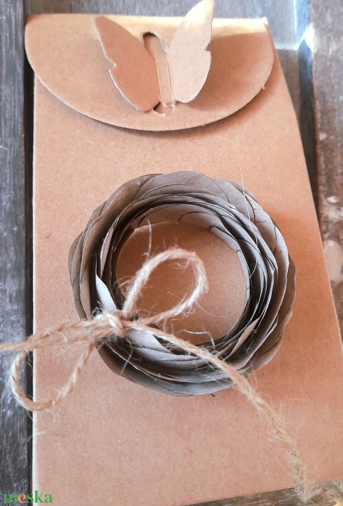 Papír rózsa dekoráció - esküvő - dekoráció - helyszíni dekor - Meska.hu