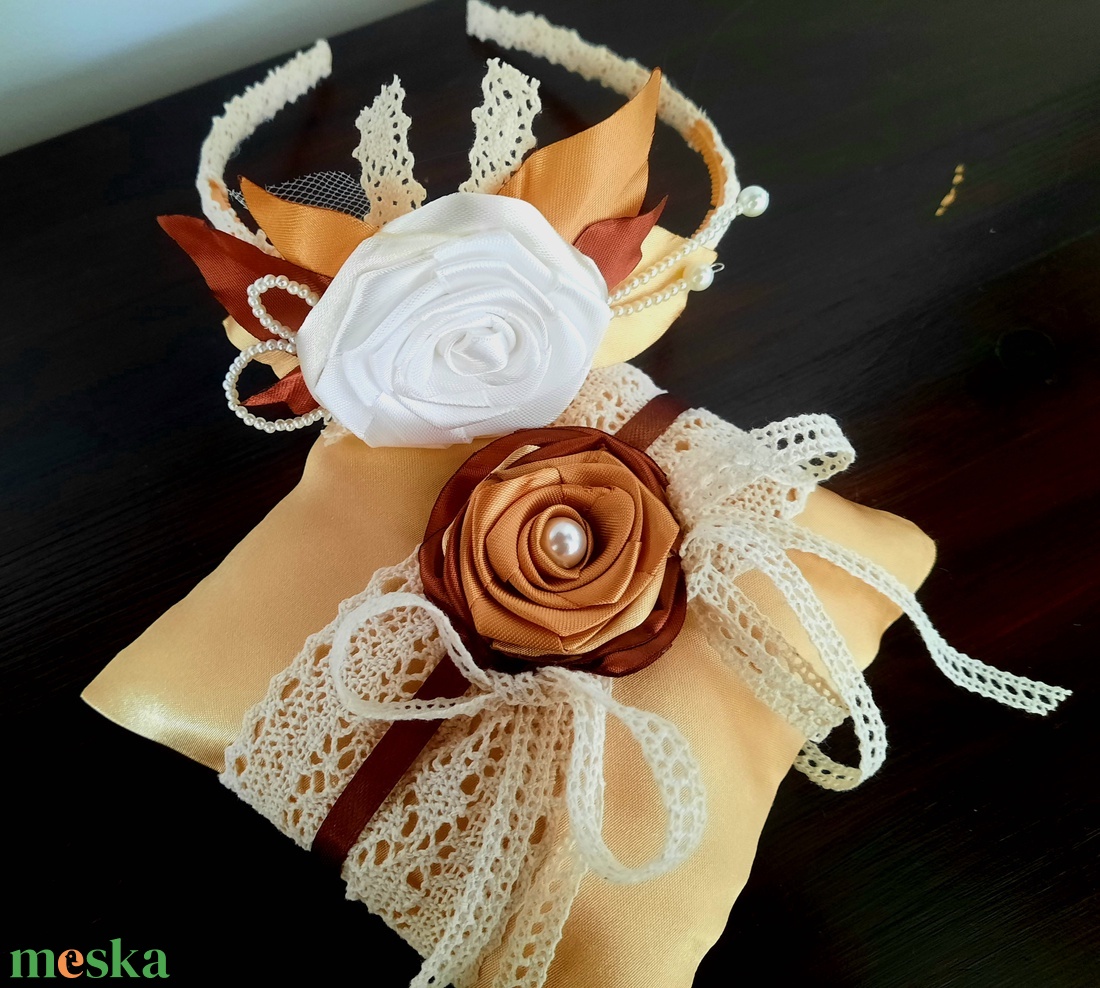 Bieder gyűrűpárna - esküvő - kiegészítők - gyűrűtartó & gyűrűpárna - Meska.hu