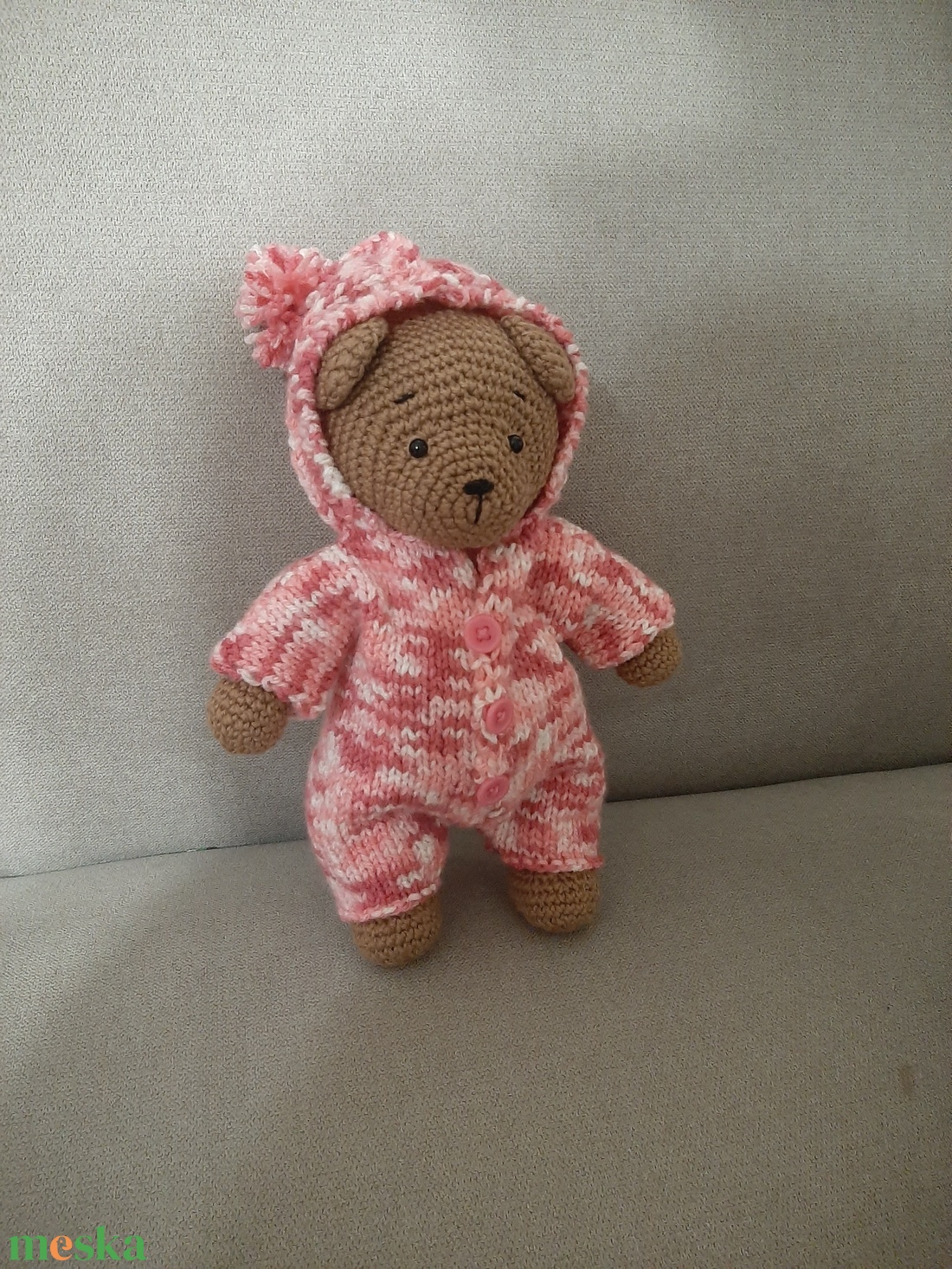 Macibaba kapucnis overallban - játék & sport - plüssállat & játékfigura - maci - Meska.hu