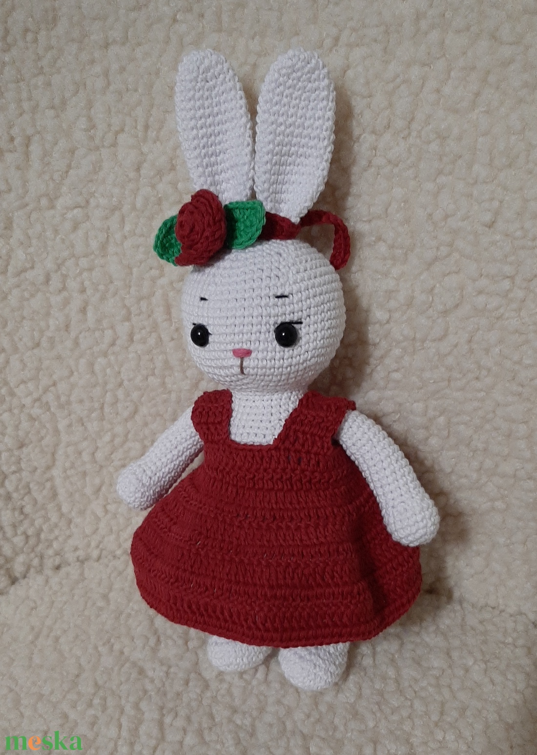 Nyuszi bordópirosban - játék & sport - plüssállat & játékfigura - nyuszi - Meska.hu