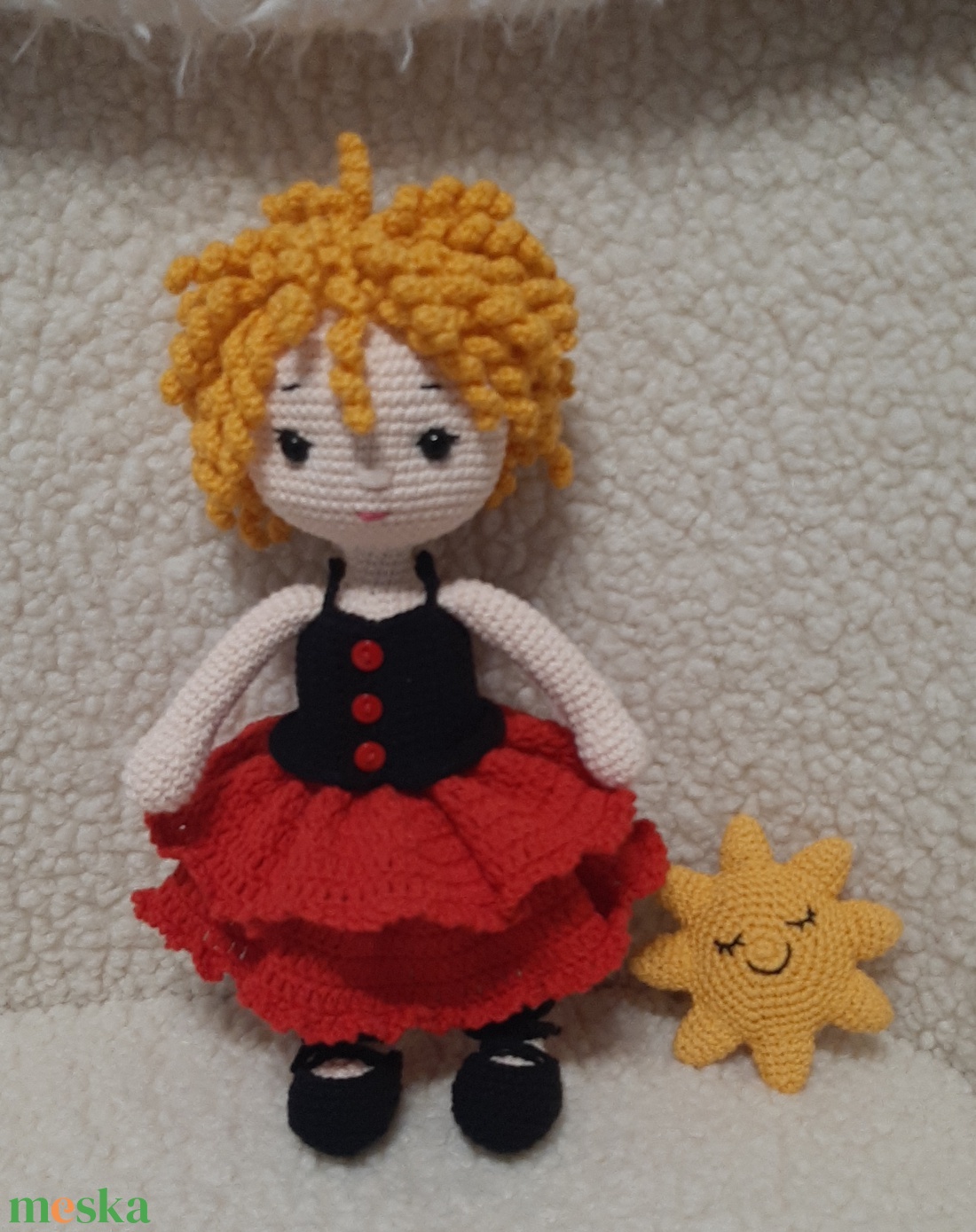 Kislány pipacs ruhában. - játék & sport - baba & babaház - játékbaba, babakellék - Meska.hu