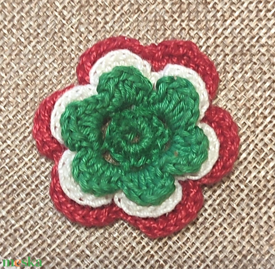 Kokárdák - ékszer - kitűző és bross - Meska.hu Kokárdák - ékszer - kitűző és bross - Meska.hu